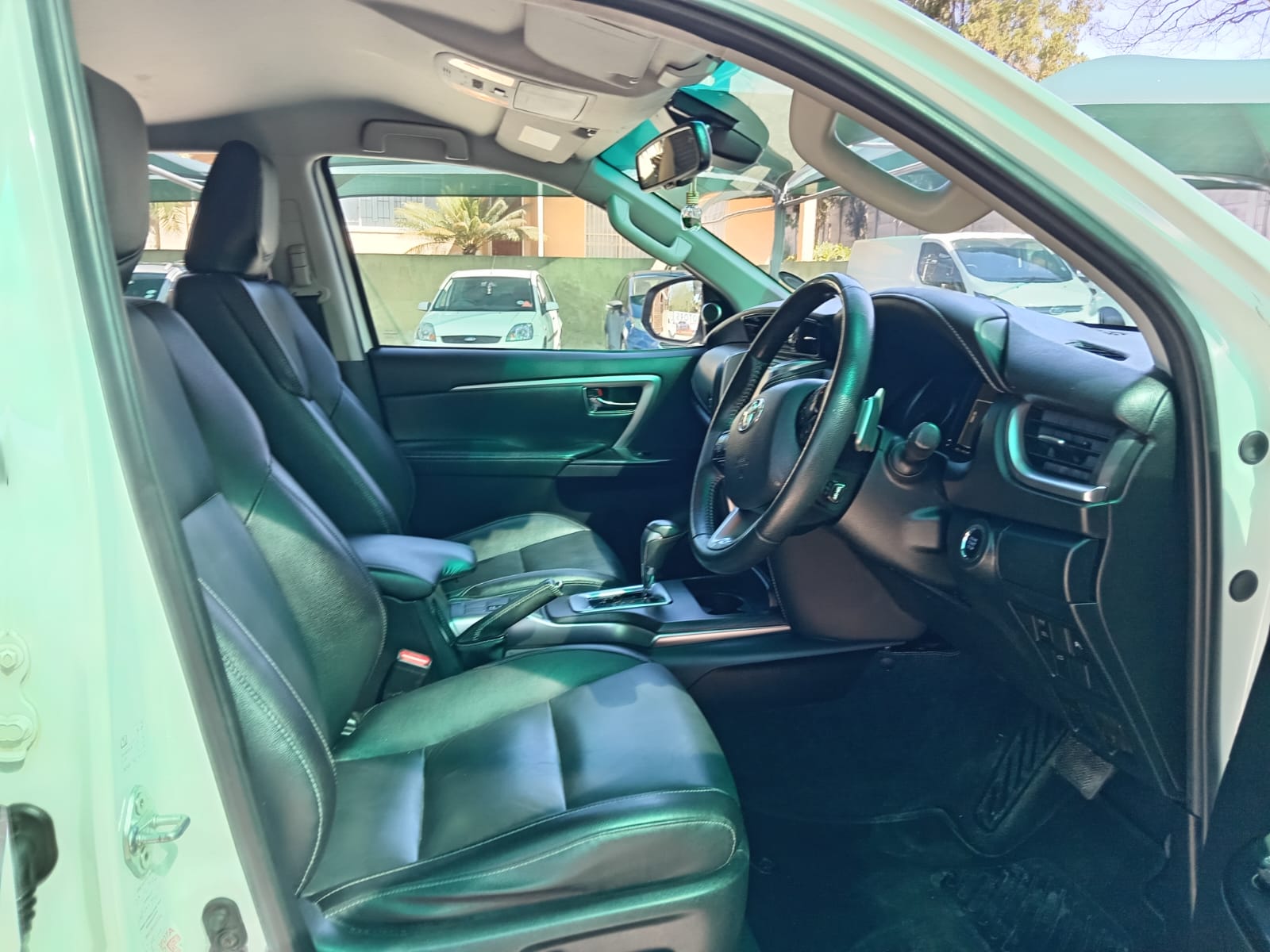 
								Toyota Fortuner 2.8 GD6 VX full									