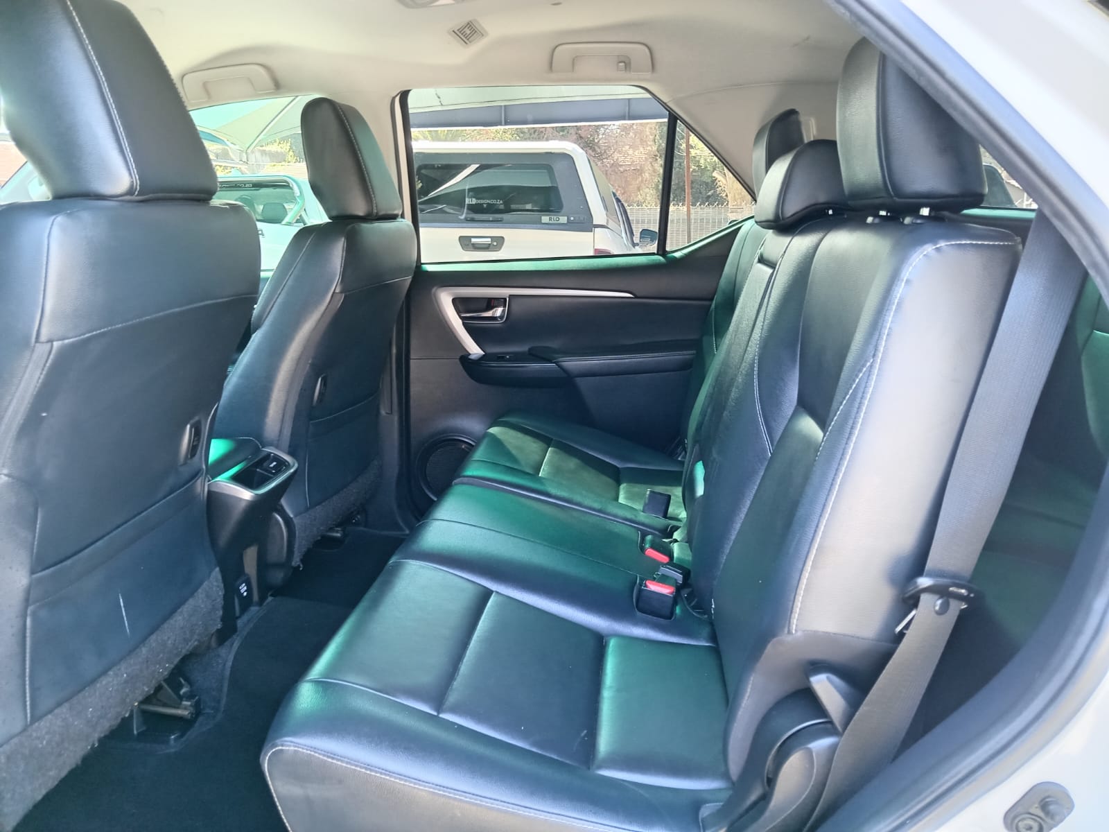 
								Toyota Fortuner 2.8 GD6 VX full									