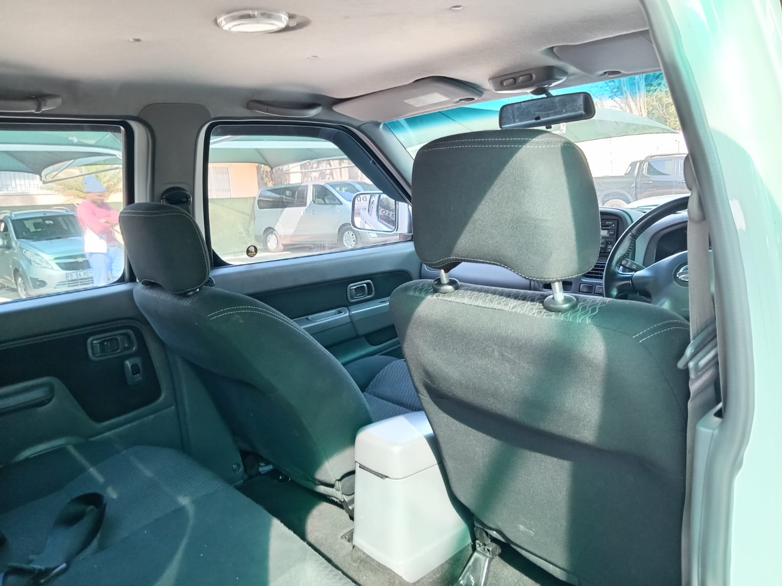 
								Nissan Np300 Hardbody double cab 4×2 full									