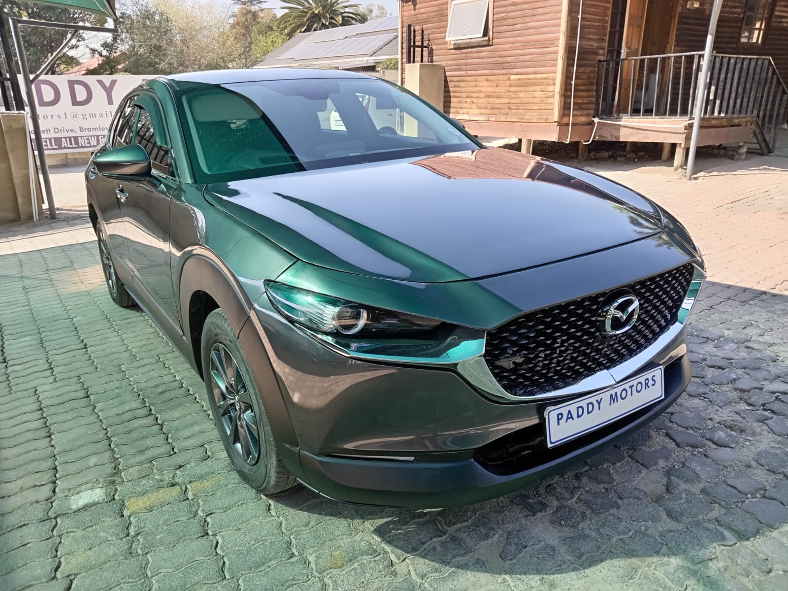 
								Mazda CX-30 2.0L SKYACTIVE full									
