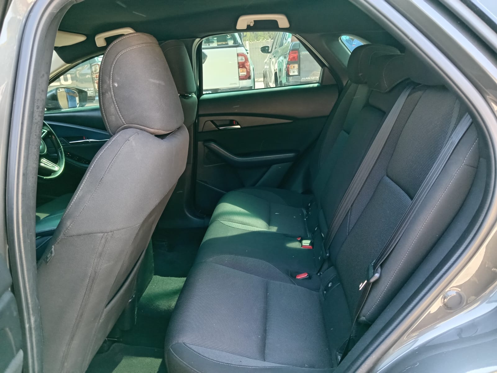 
								Mazda CX-30 2.0L SKYACTIVE full									