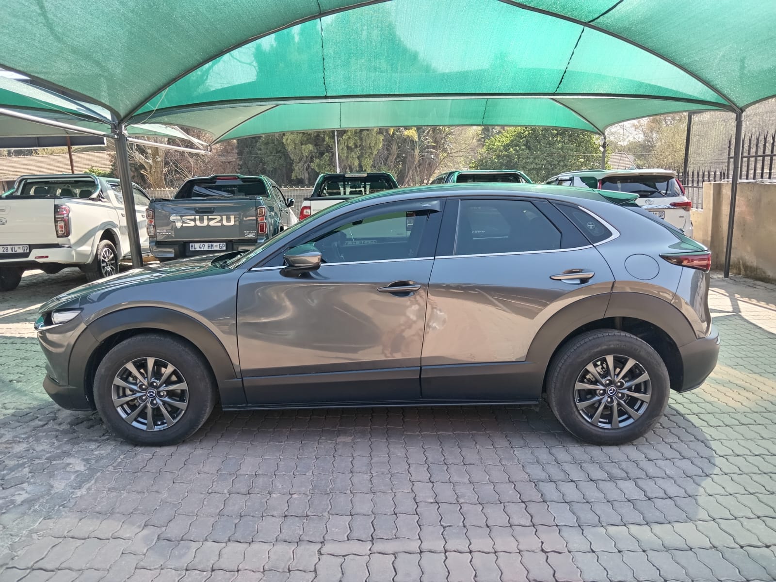 
								Mazda CX-30 2.0L SKYACTIVE full									