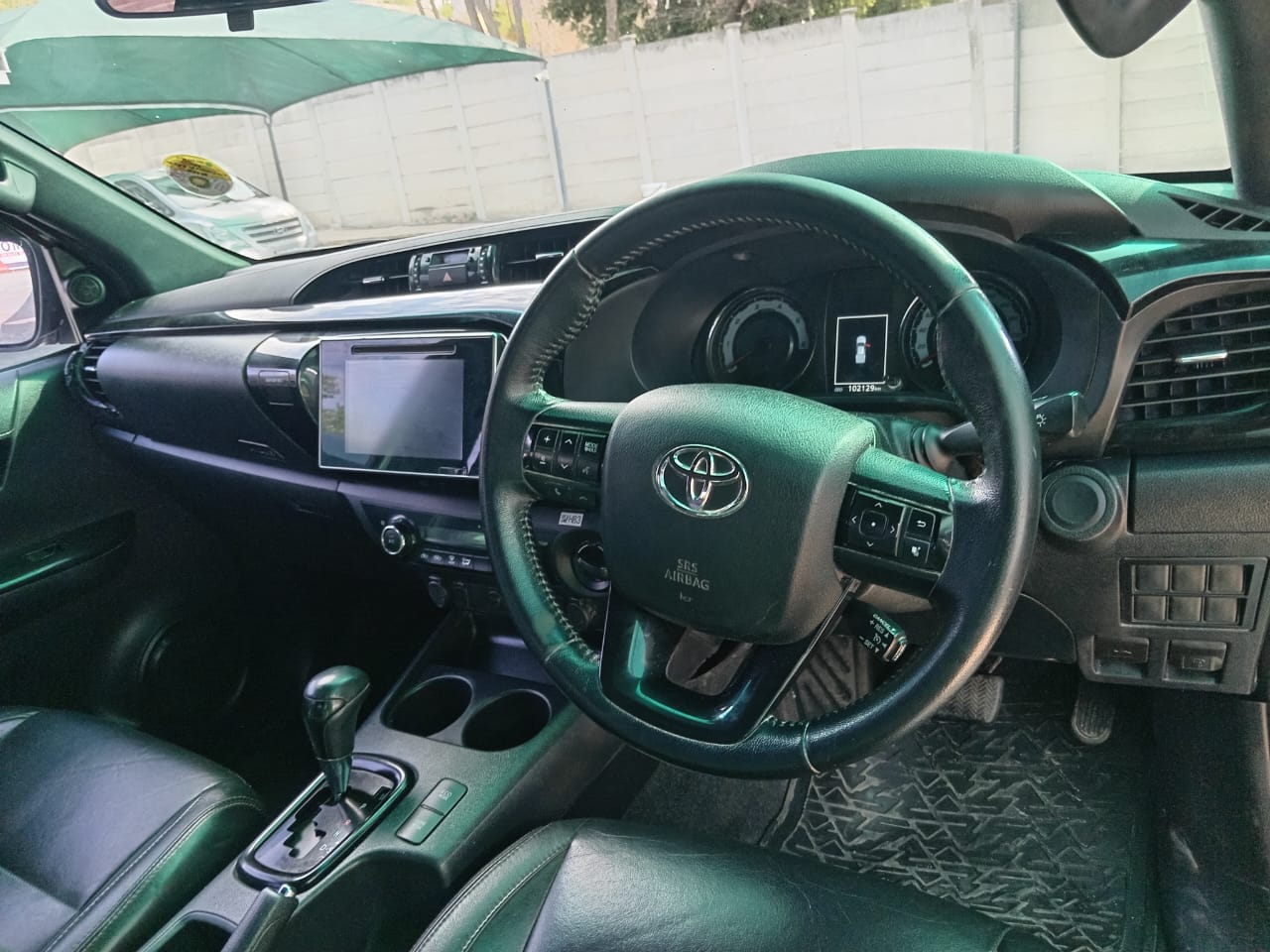
								Toyota Hilux 2.8 GD6 Legend 50 4×4 full									