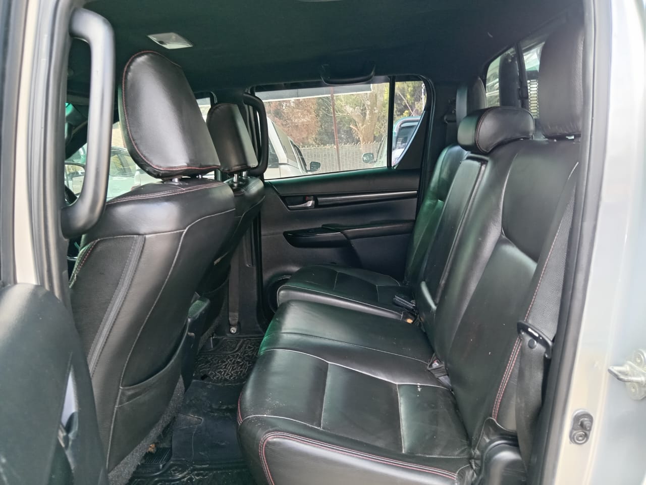 
								Toyota Hilux 2.8 GD6 Legend 50 4×4 full									