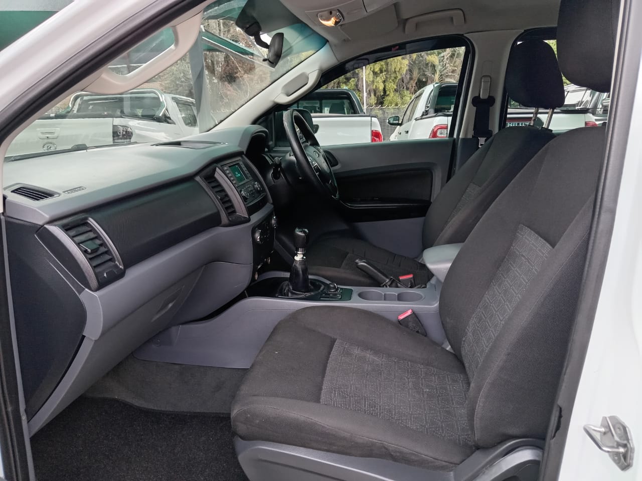 
								Ford Ranger 2.2 TDCI Double cab 4X4 XL full									