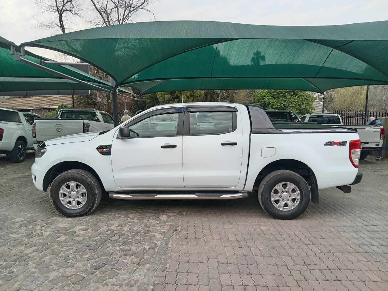 
								Ford Ranger 2.2 TDCI Double cab 4X4 XL full									