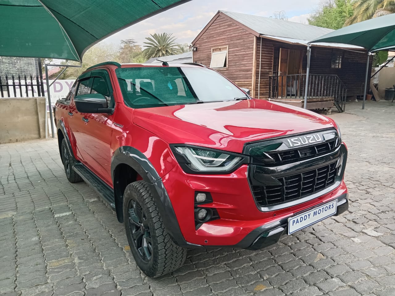 
								Isuzu D-max 3.0 DDI V-Cross 4×4 auto full									