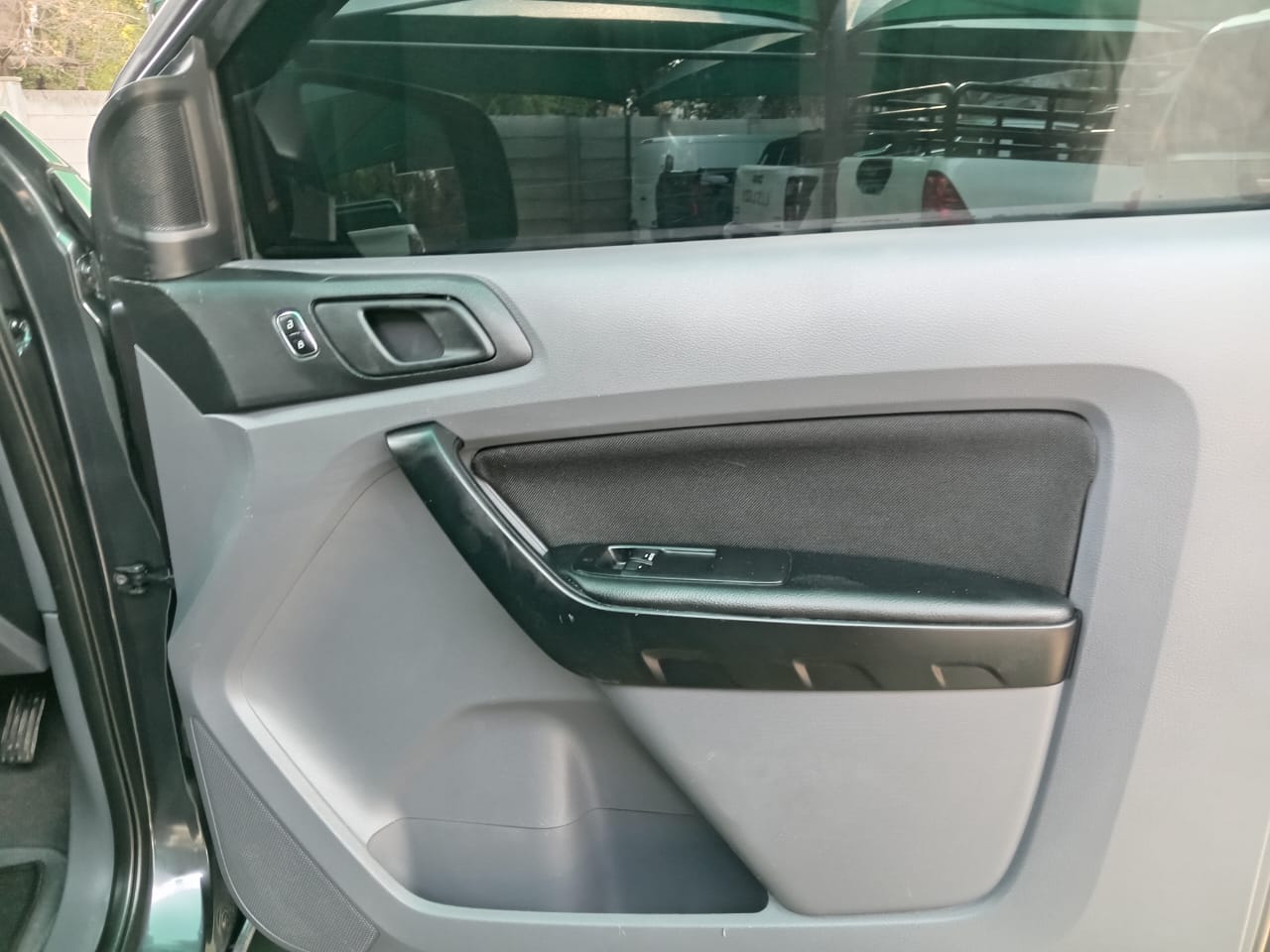 
								Ford Ranger 2.2 TDCI Super cab 4×4 full									