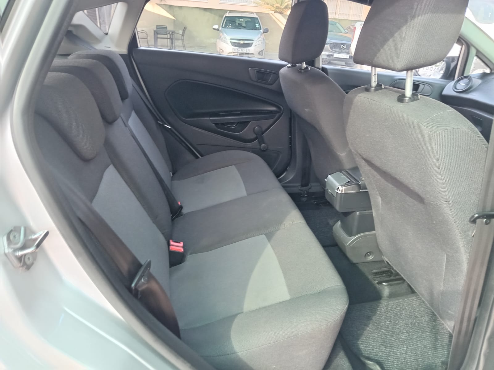 
								Ford Fiesta 1.0 EcoBoost Auto full									