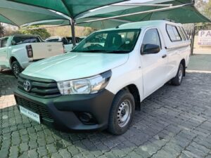 Toyota Hilux 2.4GD Single cab low base