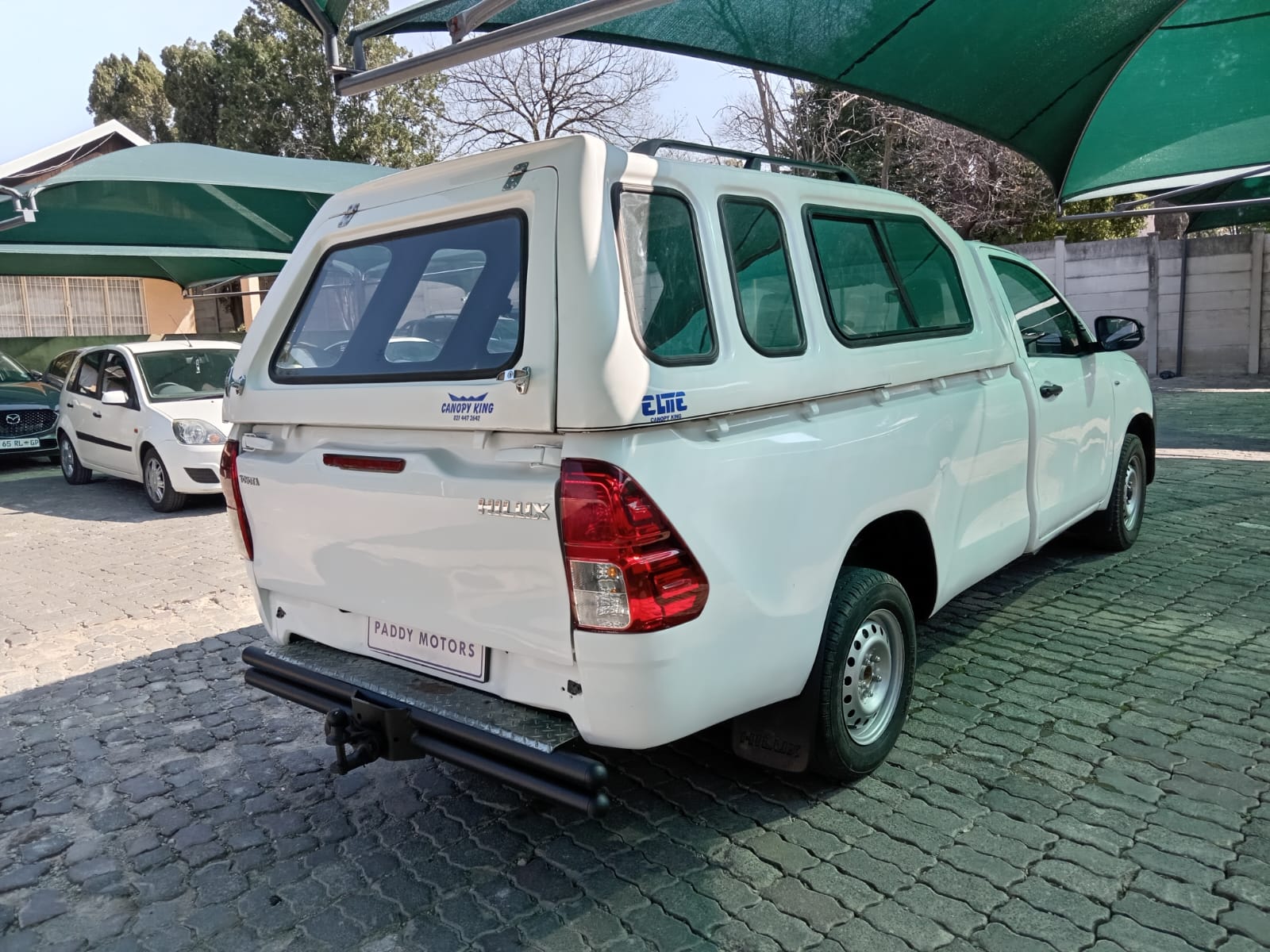 
								Toyota Hilux 2.4GD Single cab low base full									