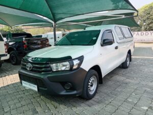 Toyota Hilux 2.4GD Single cab low base