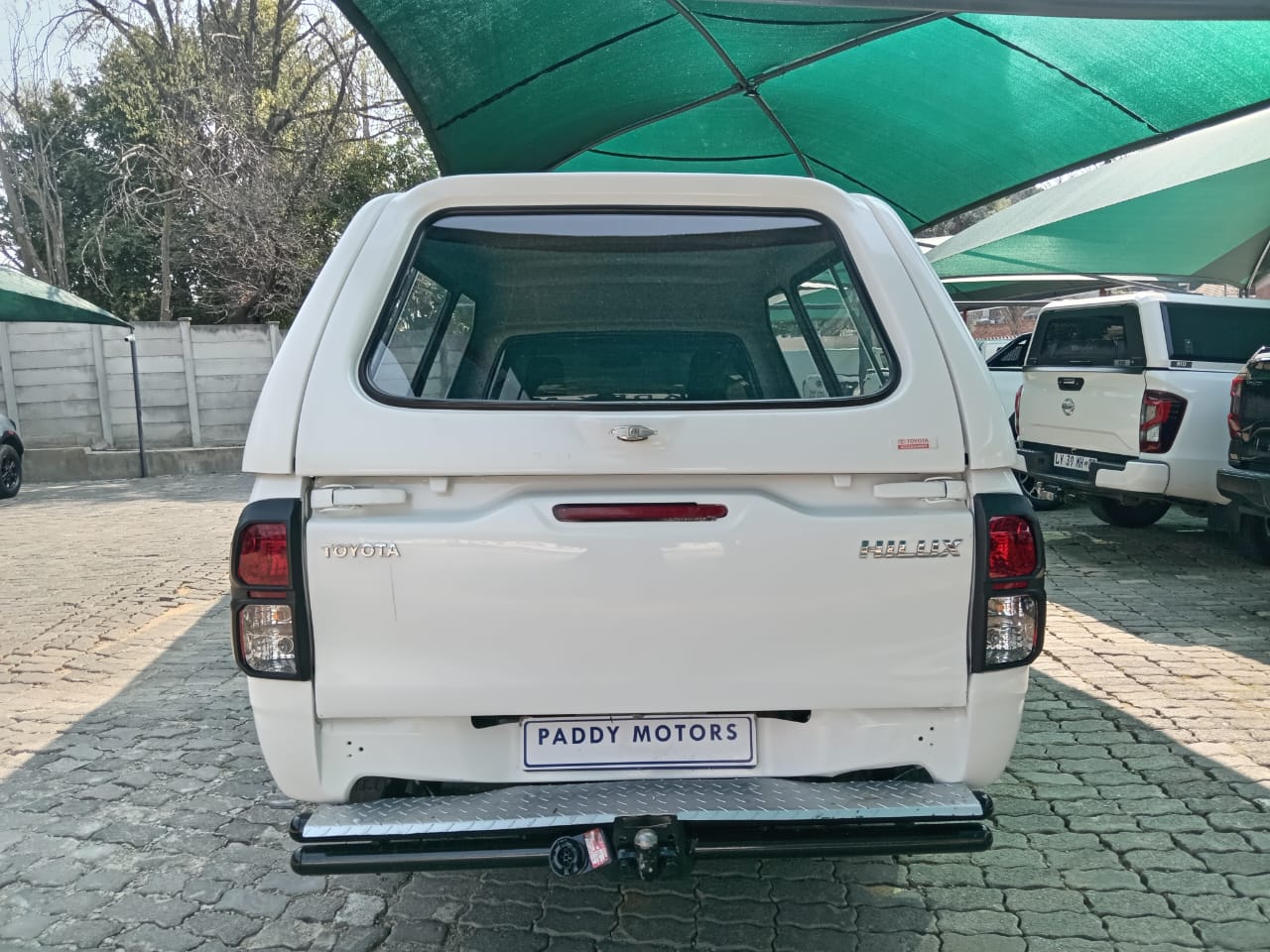 
								Toyota Hilux 2.4GD Single cab low base full									