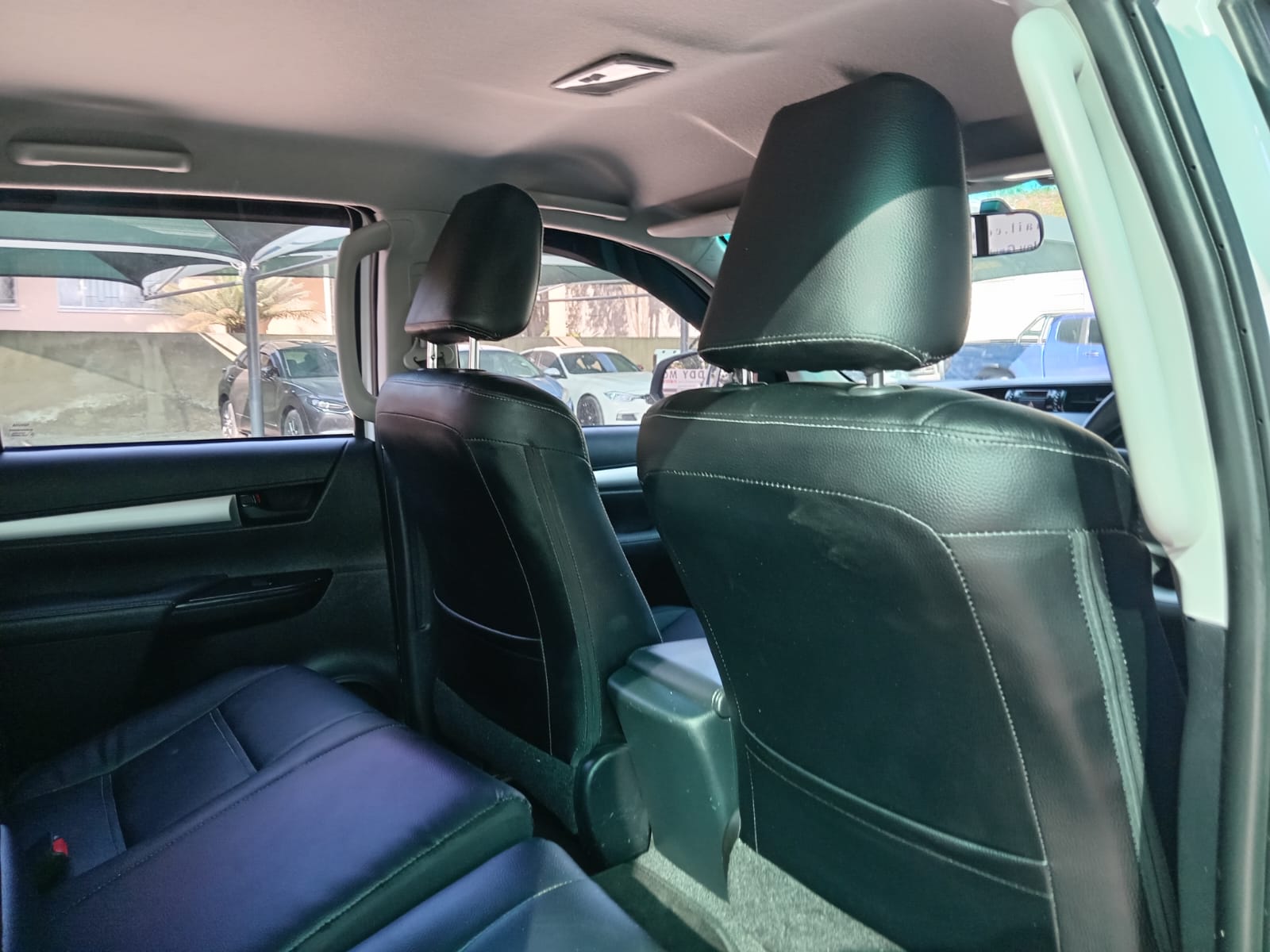 
								Toyota Hilux 2.4 GD6 Double cab 4×2. full									