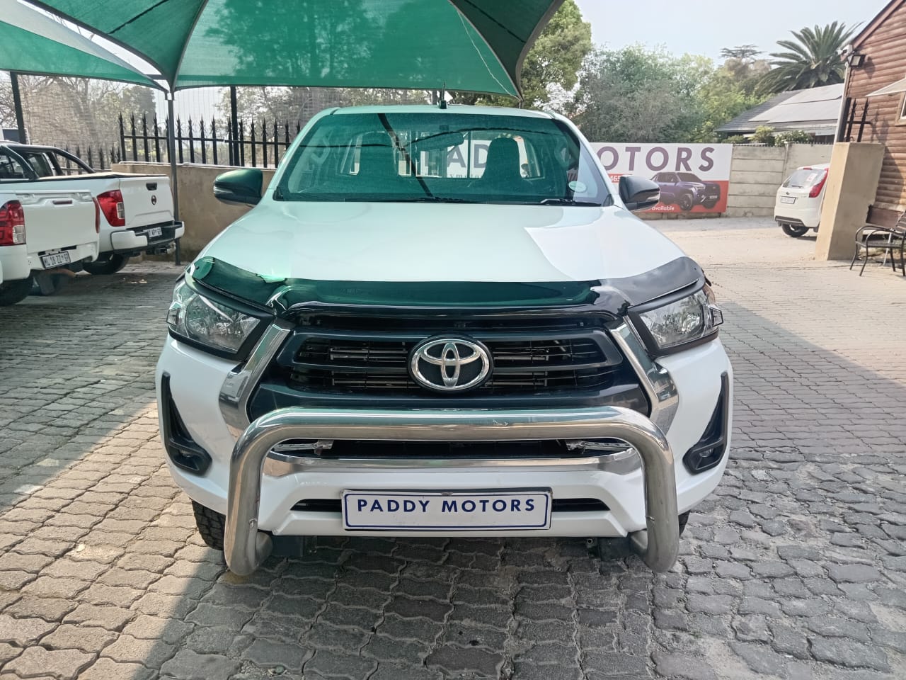 
								Toyota Hilux 2.4GD6 single cab 4X4. full									