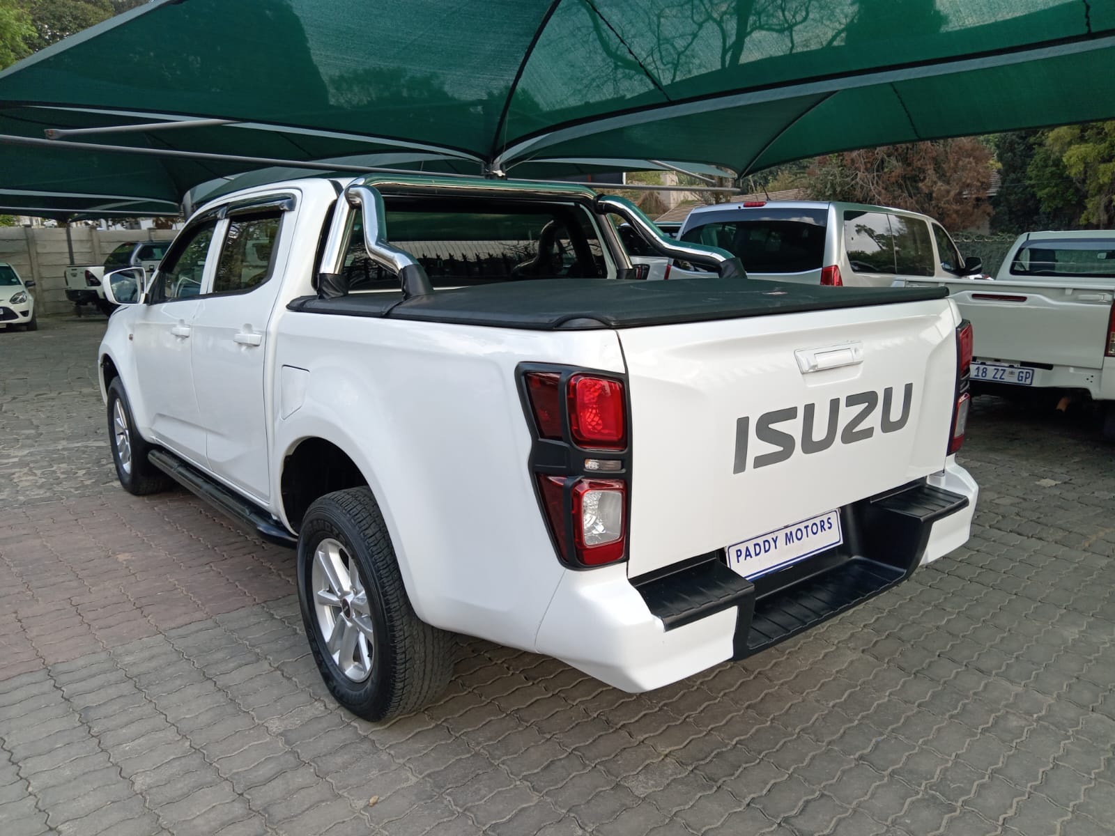 
								Isuzu D-max 1.9 Double cab LS 4X2 full									