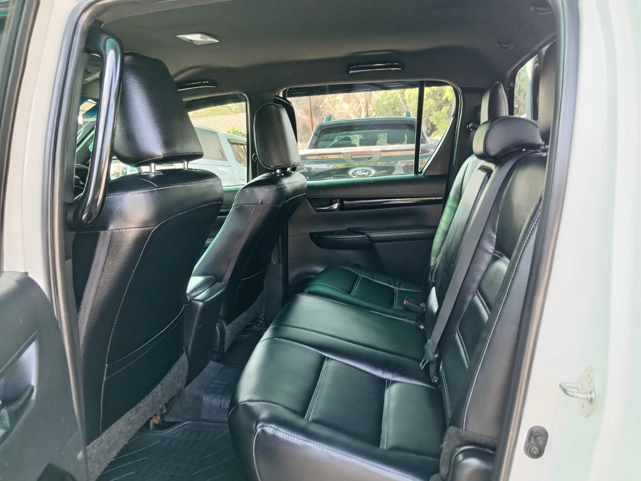 
								Toyota Hilux 2.8 GD6 Double cab 4×4 full									