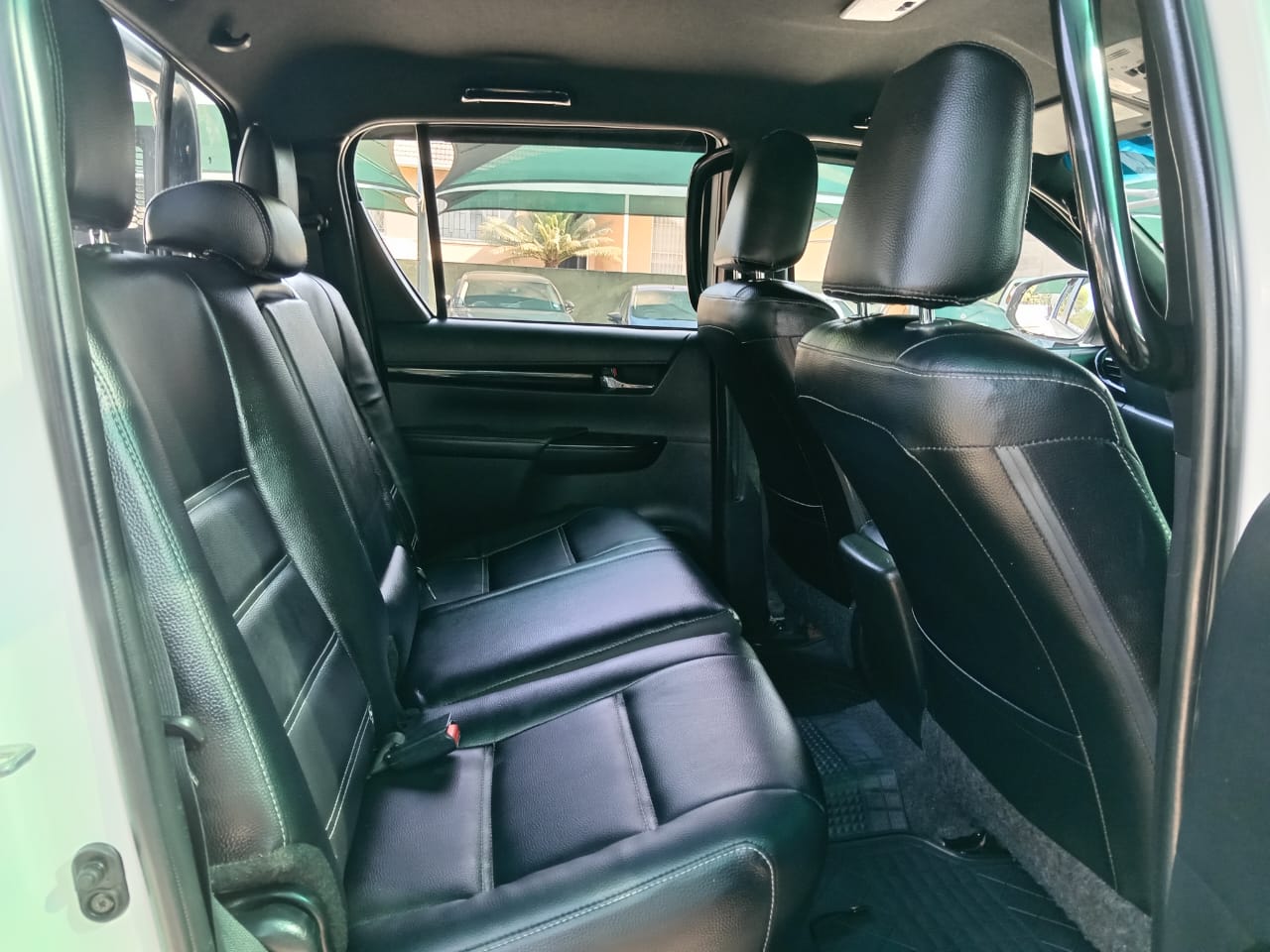 
								Toyota Hilux 2.8 GD6 Double cab 4×4 full									