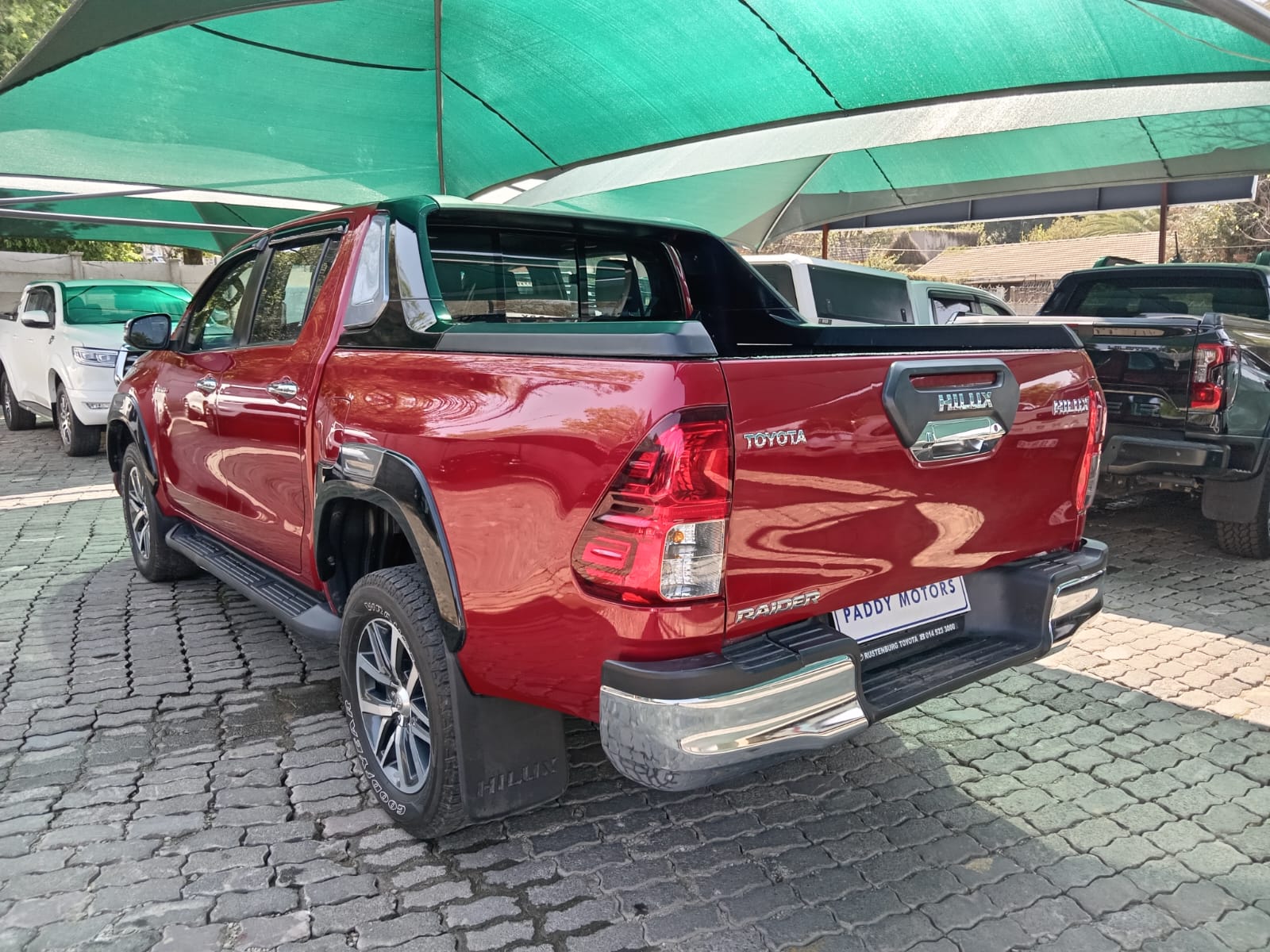
								Toyota Hilux 2.8 GD6 Double cab 4×2. full									