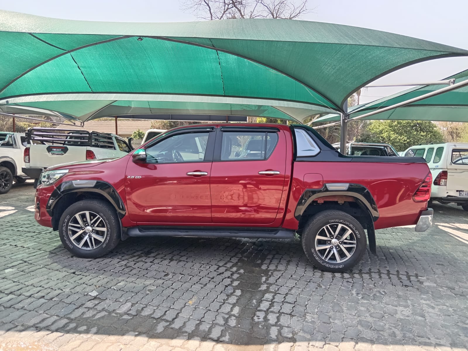 
								Toyota Hilux 2.8 GD6 Double cab 4×2. full									