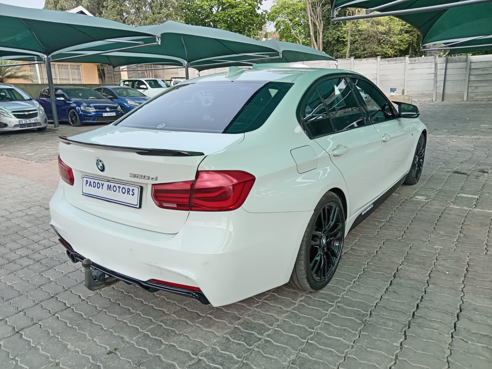 
								BMW 3Series 320d M-sport Sedan full									