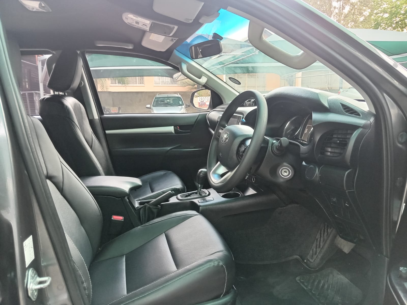 
								Toyota Hilux 2.4 GD6 Double cab 4×2 full									