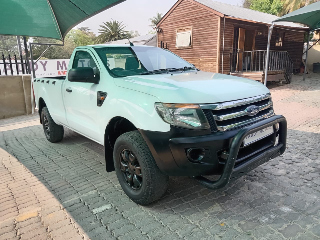 
								Isuzu KB250 Single cab 4×2. full									