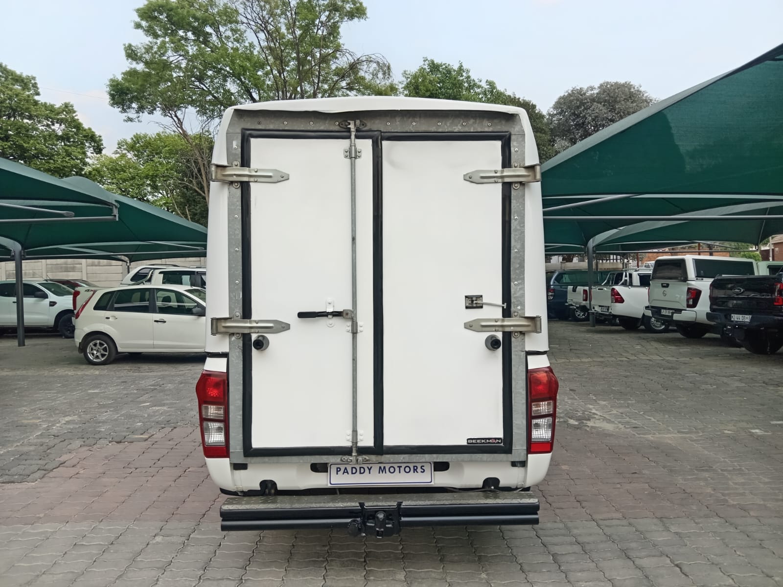 
								Isuzu KB250 Single cab 4×2. full									