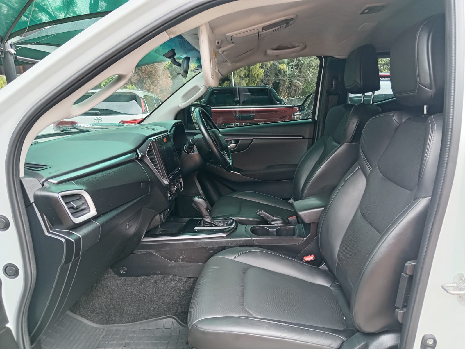 
								Isuzu D-max 1.9 DDI HR LS Double cab full									