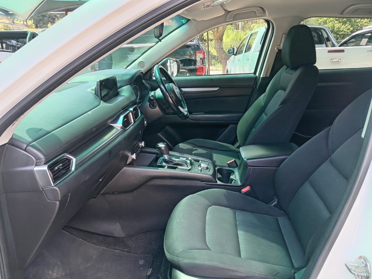 
								Mazda CX5 2.0 Sky Active. full									