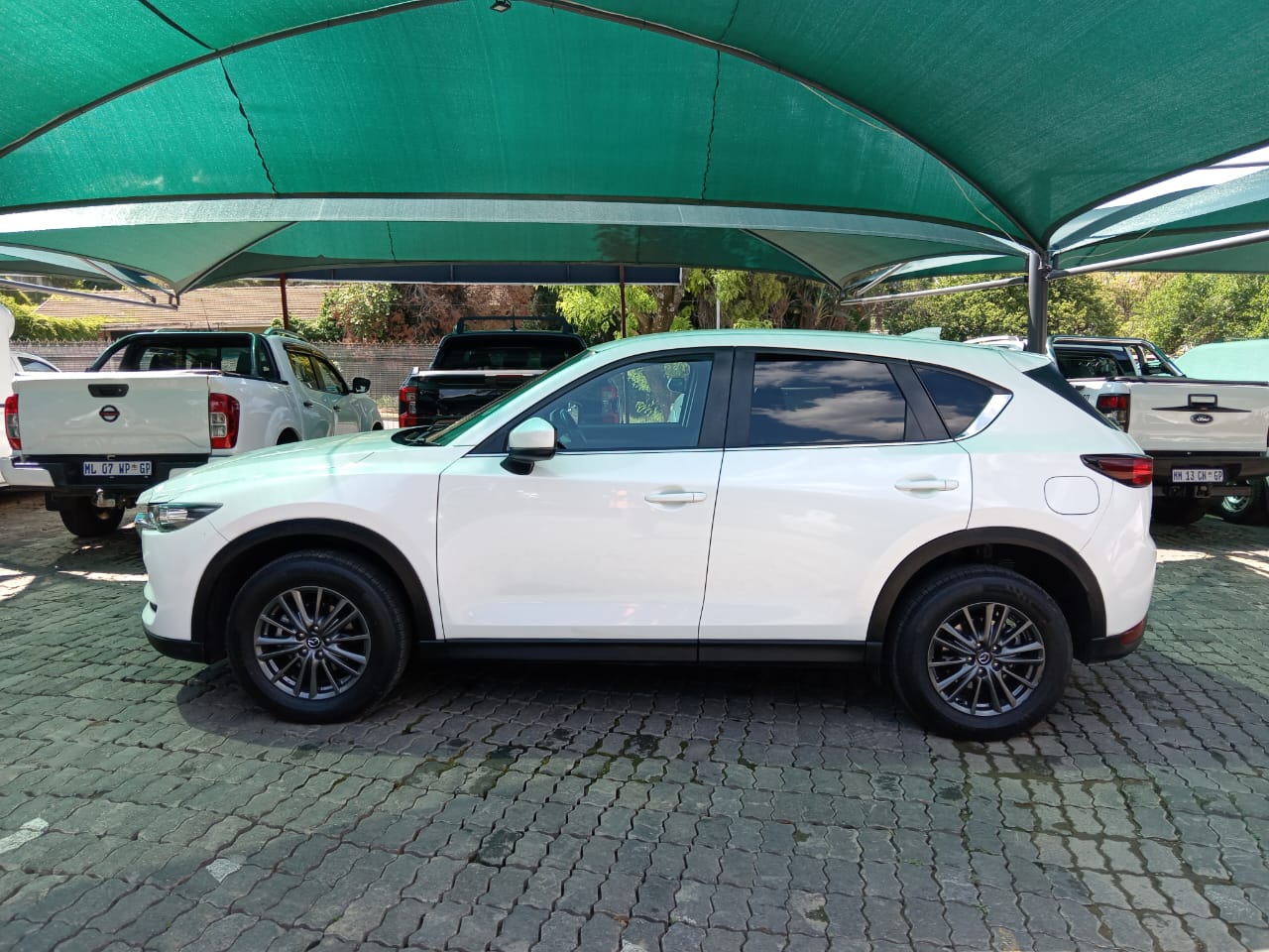 
								Mazda CX5 2.0 Sky Active. full									