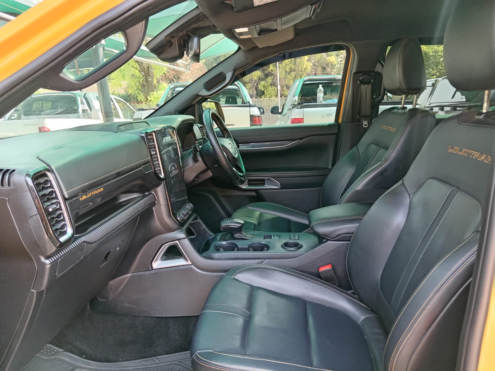 
								Ford Ranger 2.0 Bi-turbo Wild Trak Double cab 4X2 full									