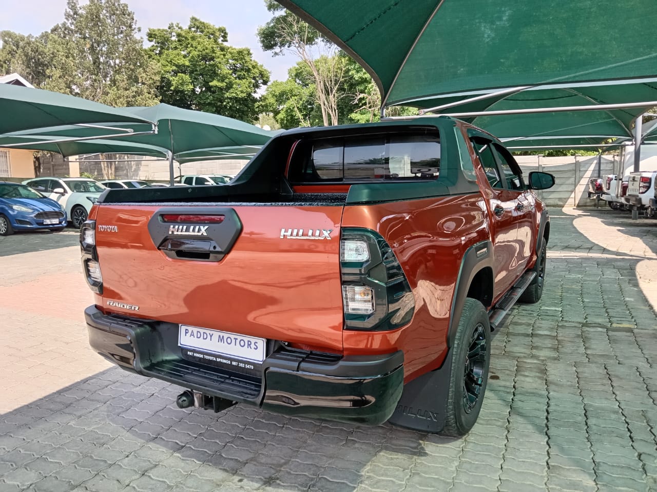 
								Toyota Hilux 2.8 GD6 Double cab 4×2. full									