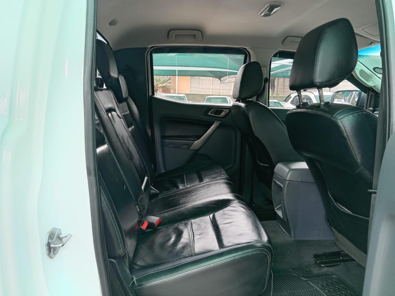 
								Ford Ranger 2.2 XL Double cab 4X4 full									