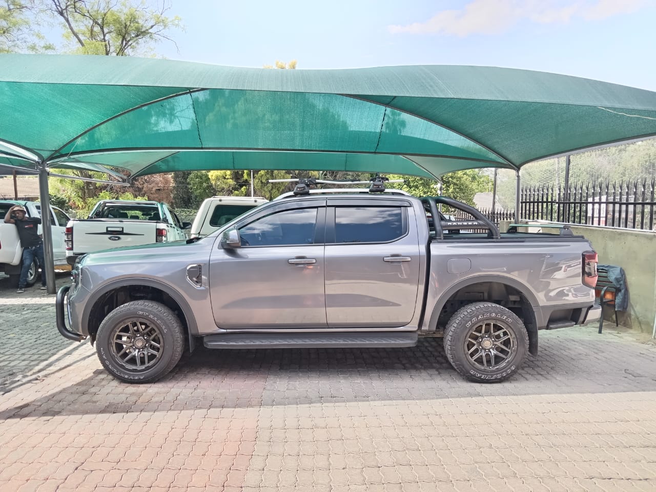 
								Ford Ranger 2.0 Bi-turbo double cab XLT 4×2 full									