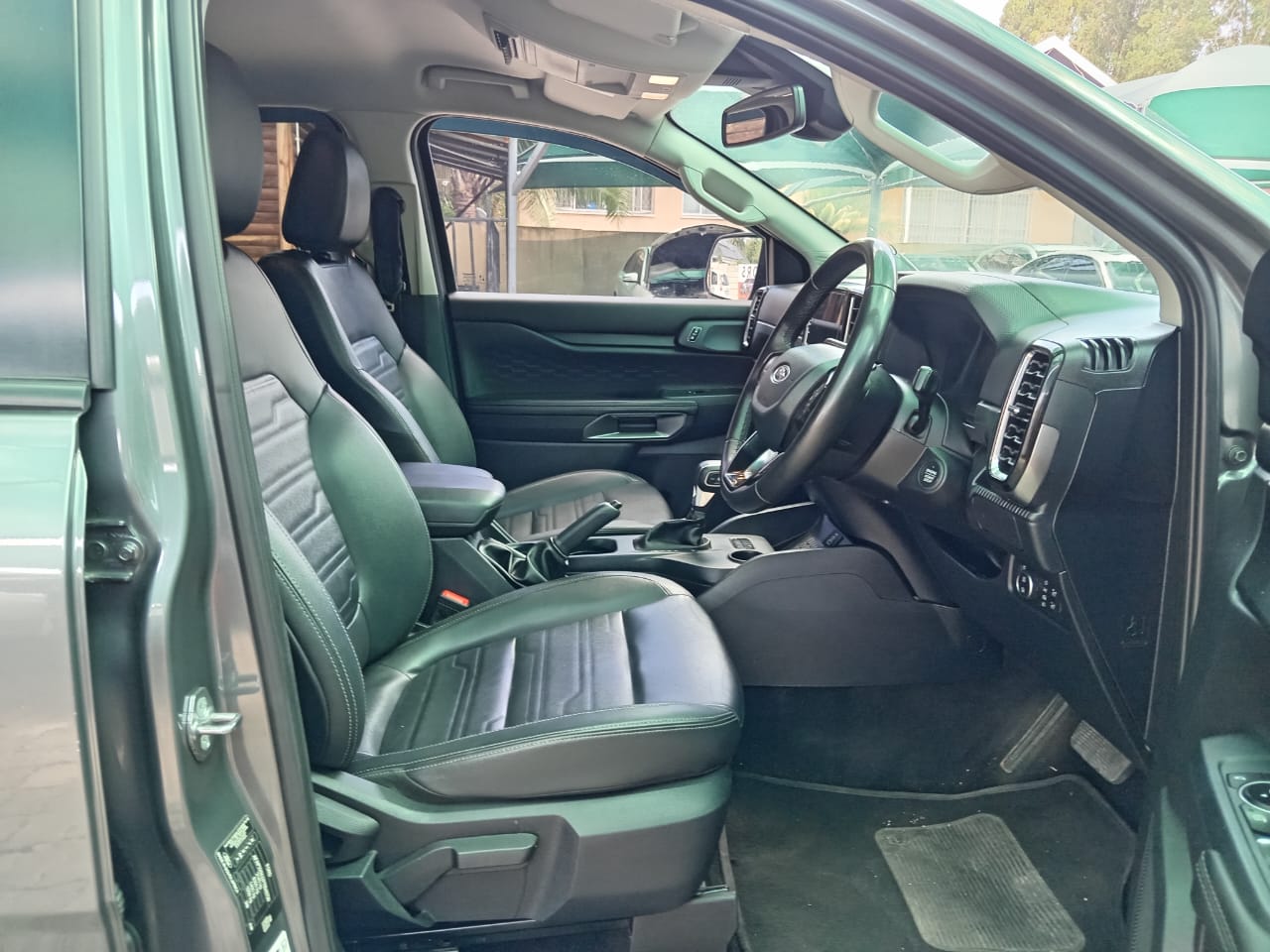 
								Ford Ranger 2.0 Bi-turbo double cab XLT 4×2 full									