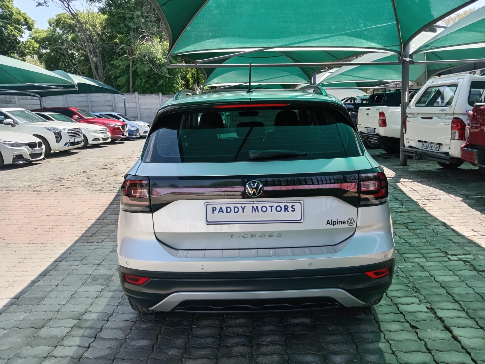 
								Volkswagen T-Cross 1.0 full									