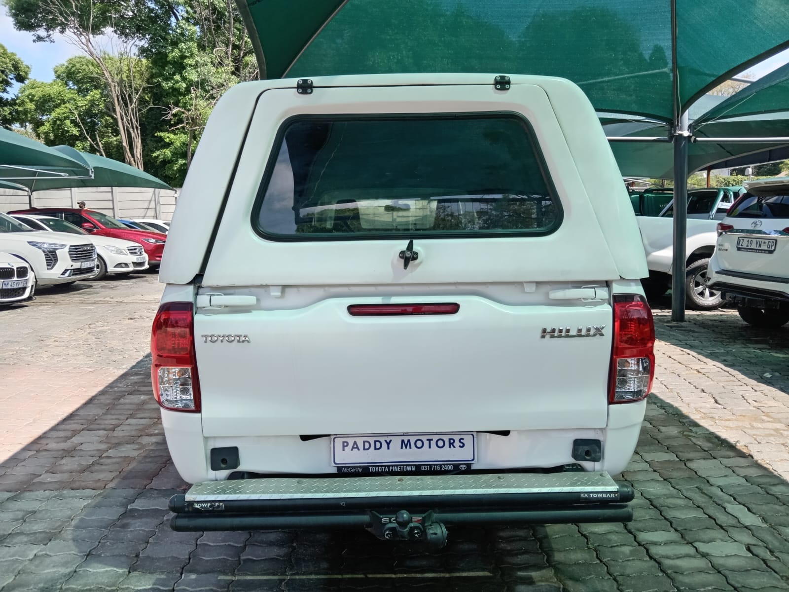 
								Toyota Hilux 2.4GD Single cab low base full									