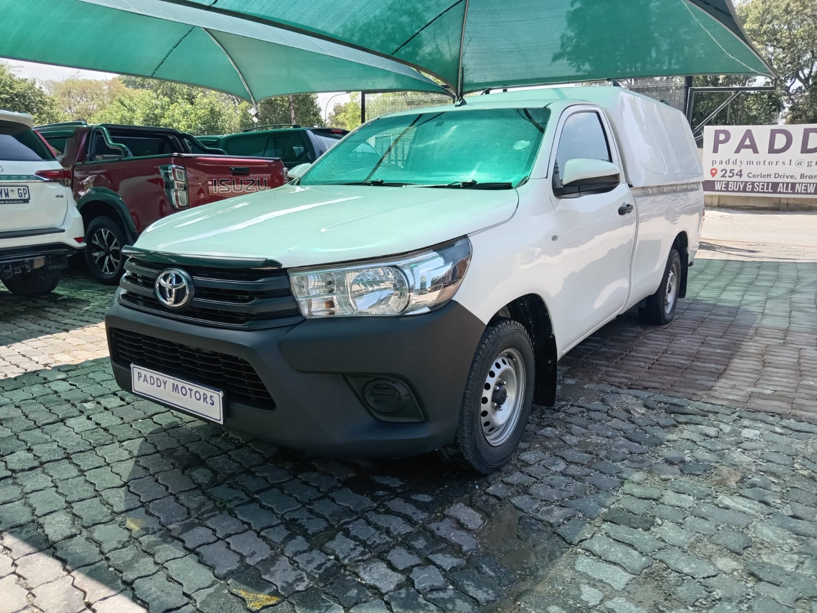 Toyota Hilux 2.4GD Single cab low base