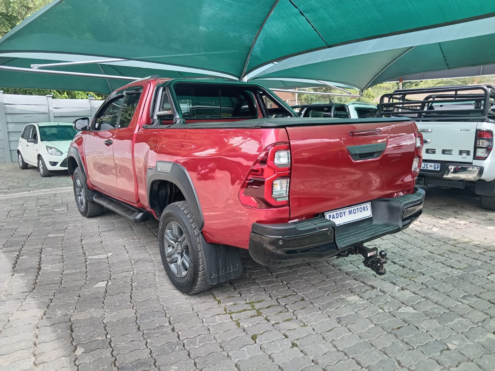 
								2021 Toyota Hilux 2.4GD-6 Xtra Cab Raider full									