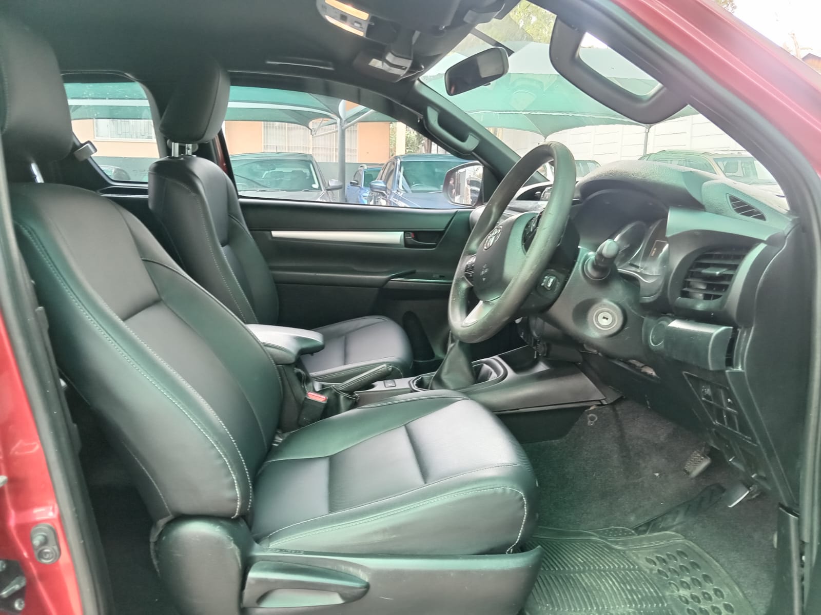 
								2021 Toyota Hilux 2.4GD-6 Xtra Cab Raider full									