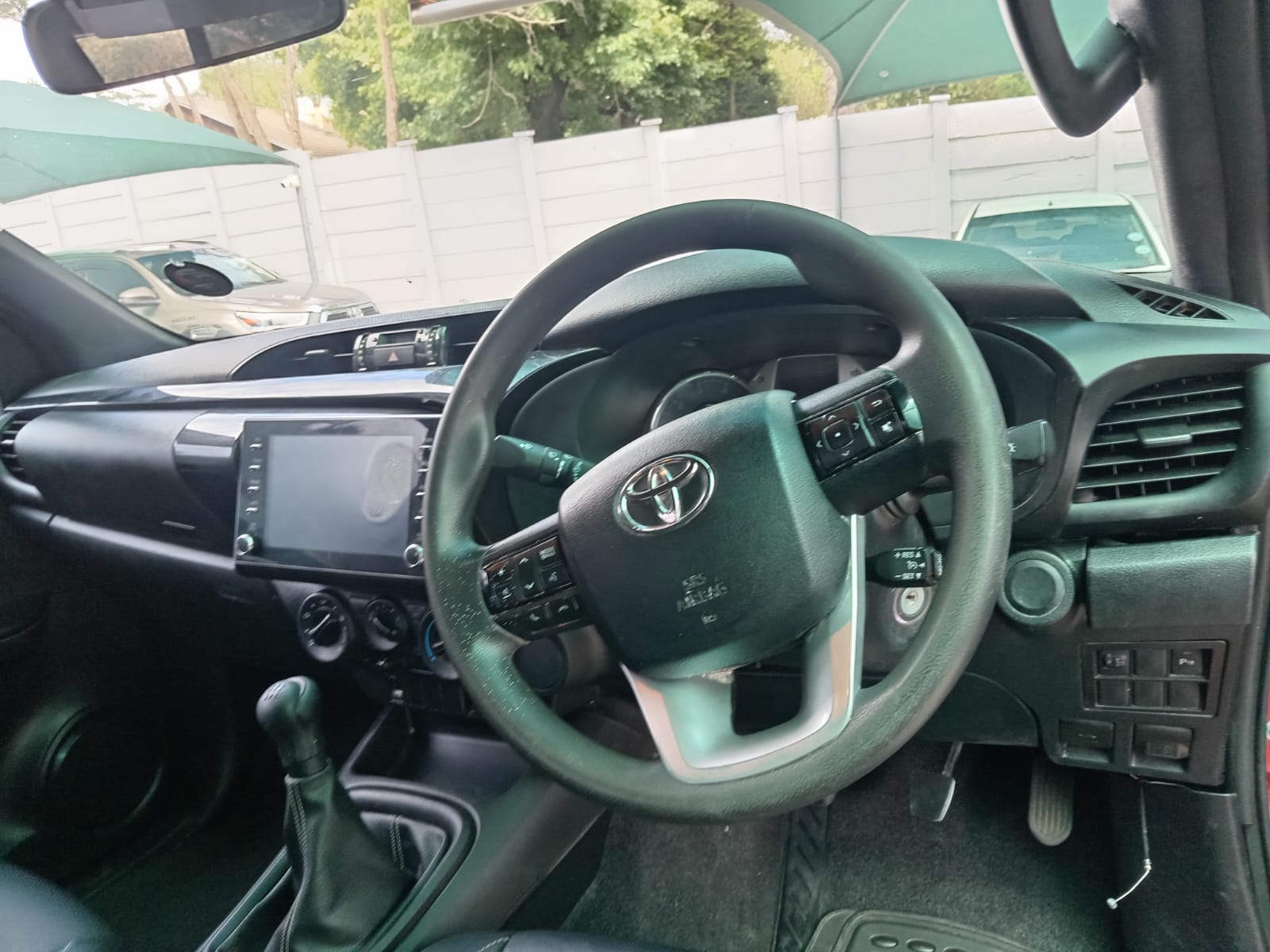 
								2021 Toyota Hilux 2.4GD-6 Xtra Cab Raider full									