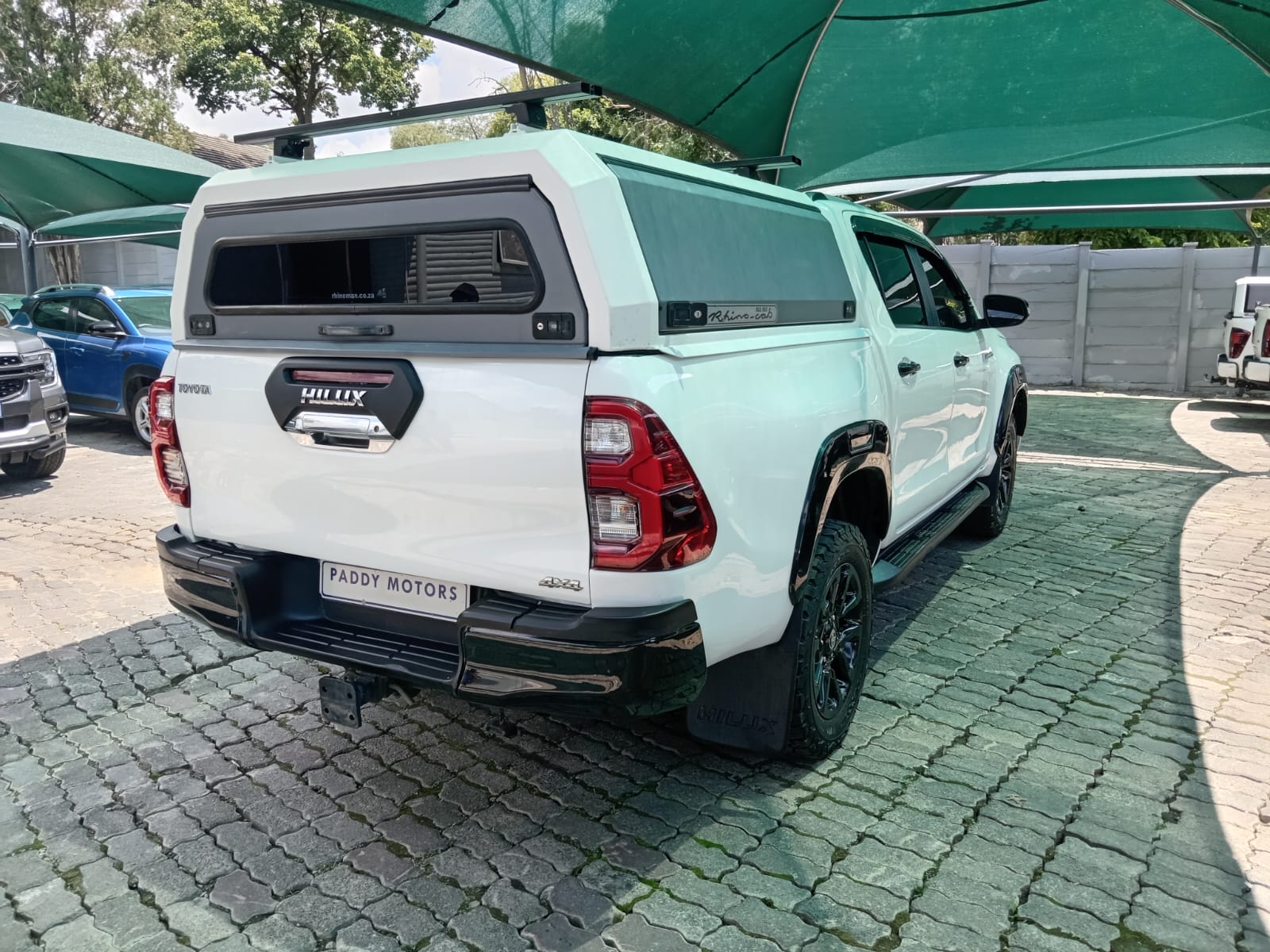 
								2024 Toyota Hilux 2.4GD-6 Double Cab 4×4 Raider Auto full									