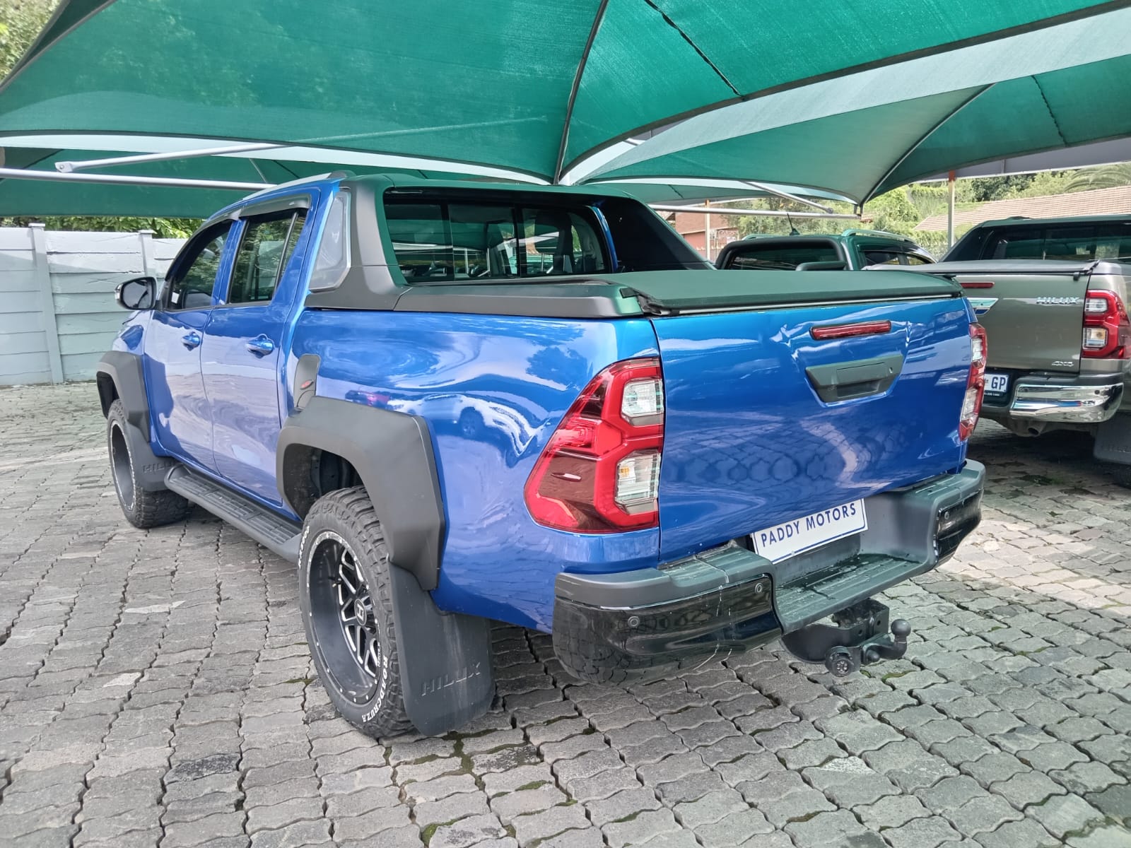 
								2024 Toyota Hilux 2.4GD-6 Double Cab 4×4 Raider Auto full									