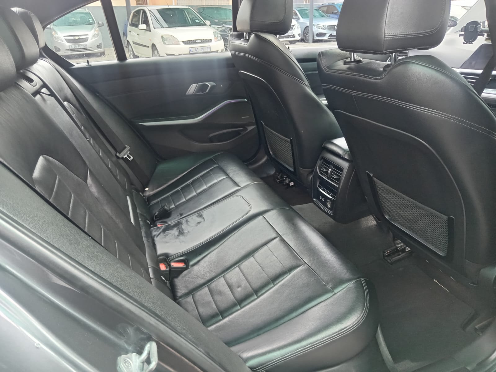 
								2019 BMW 3 Series 320i Sport Line Launch Edition full									