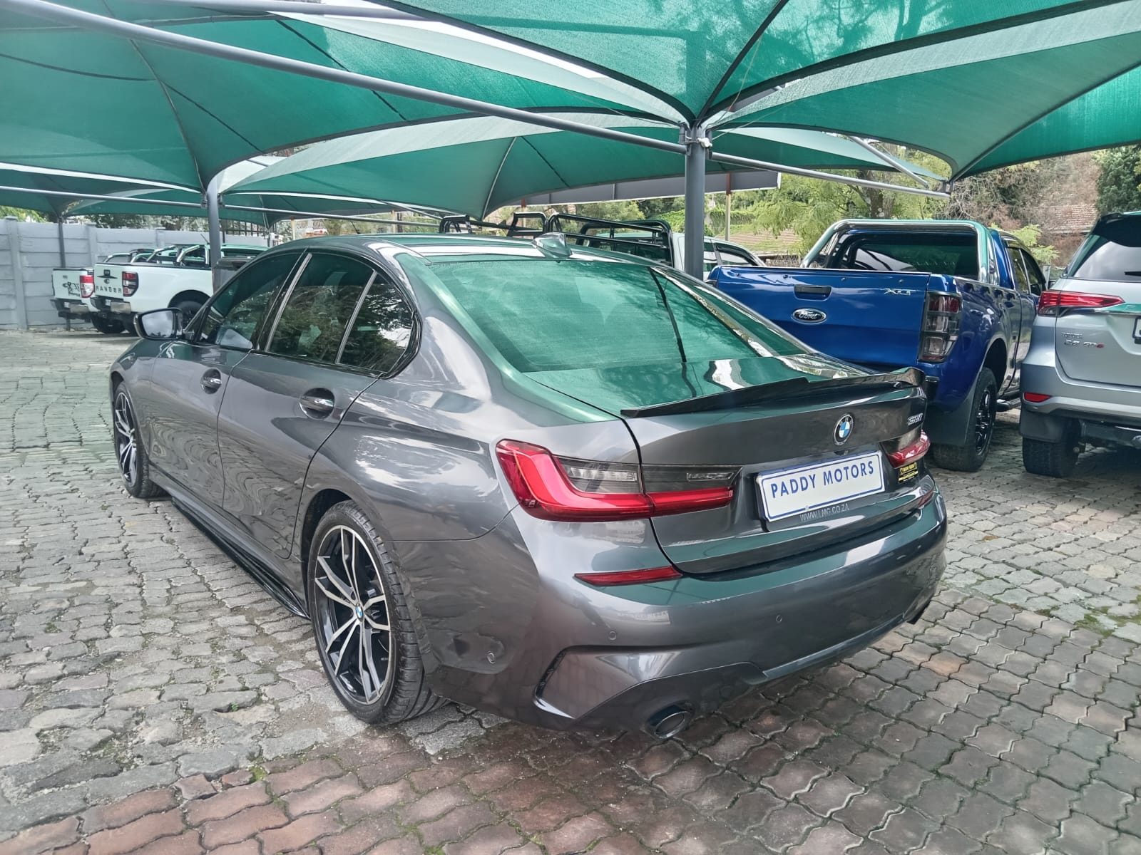 
								2019 BMW 3 Series 320i Sport Line Launch Edition full									