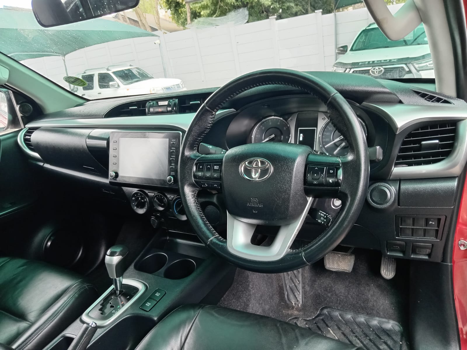 
								2021 Toyota Hilux 2.8GD-6 Raider Auto full									