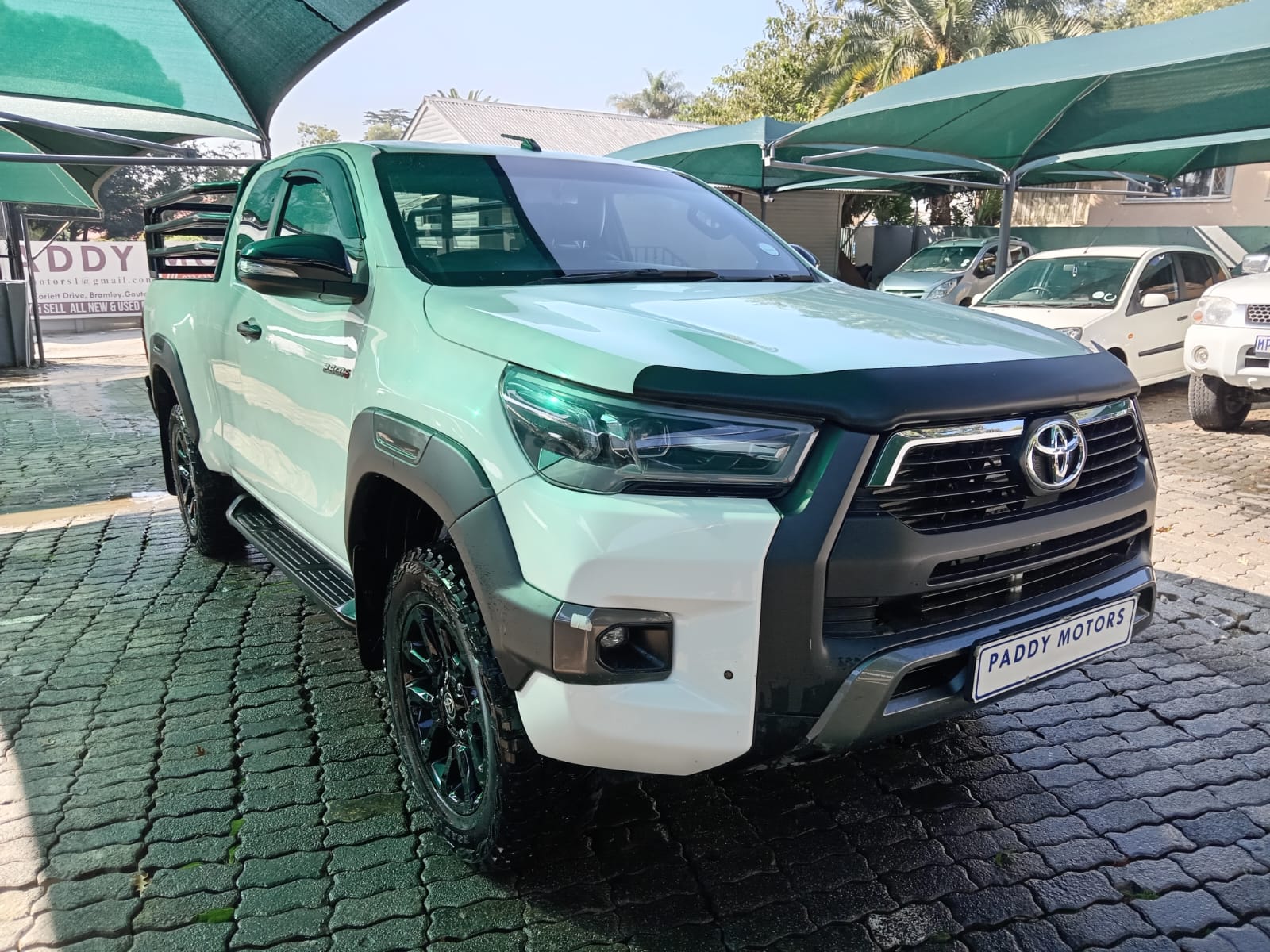 
								2022 Toyota Hilux 2.8GD6 legend Extra cab 4X4 full									