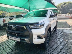 2022 Toyota Hilux 2.8GD6 legend Extra cab 4X4