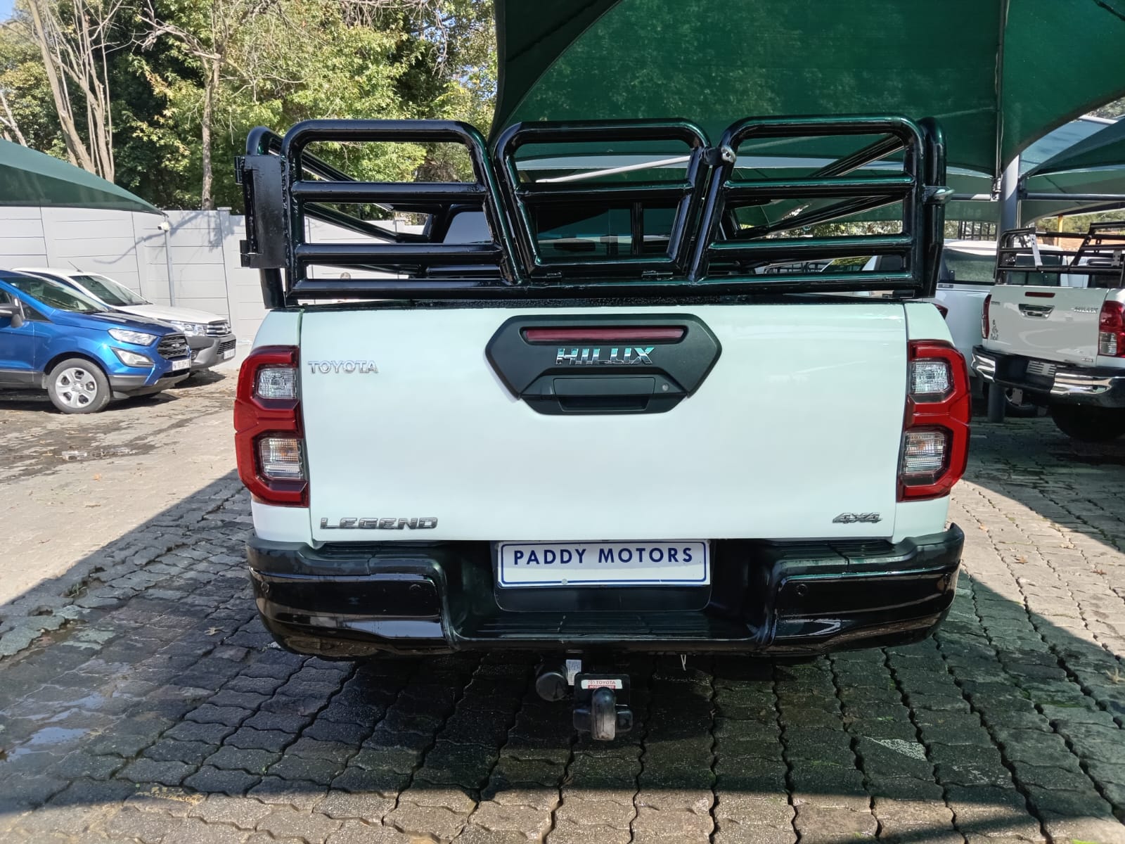 
								2022 Toyota Hilux 2.8GD6 legend Extra cab 4X4 full									